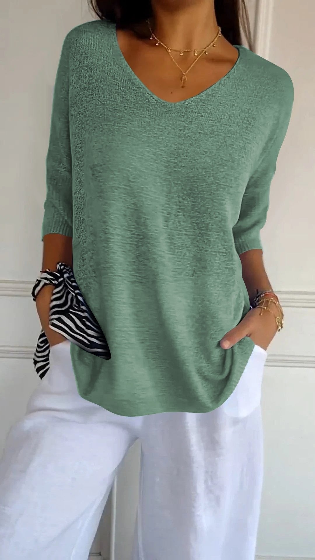 Kit 3 Blusas Luna® em Malha Leve – Decote V — Bavielo