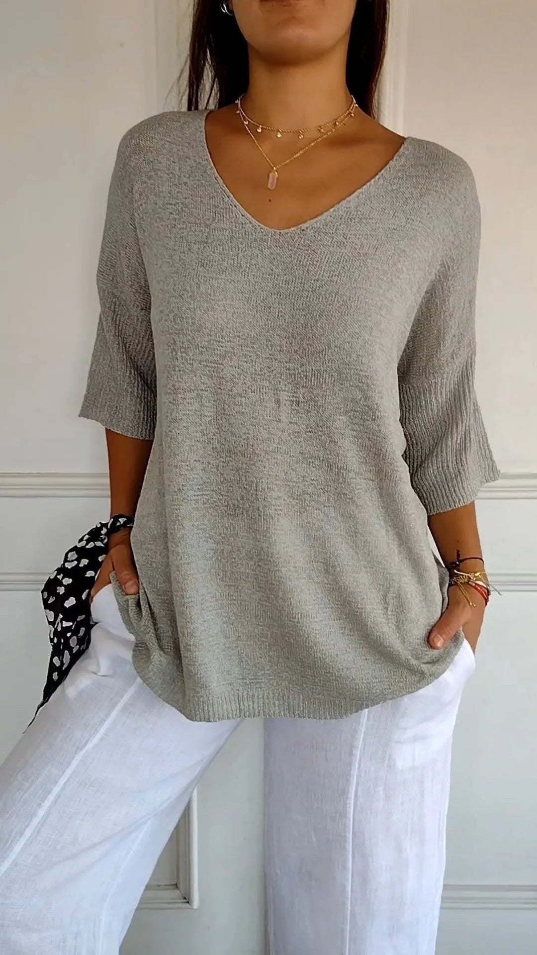 Kit 3 Blusas Luna® em Malha Leve – Decote V — Bavielo